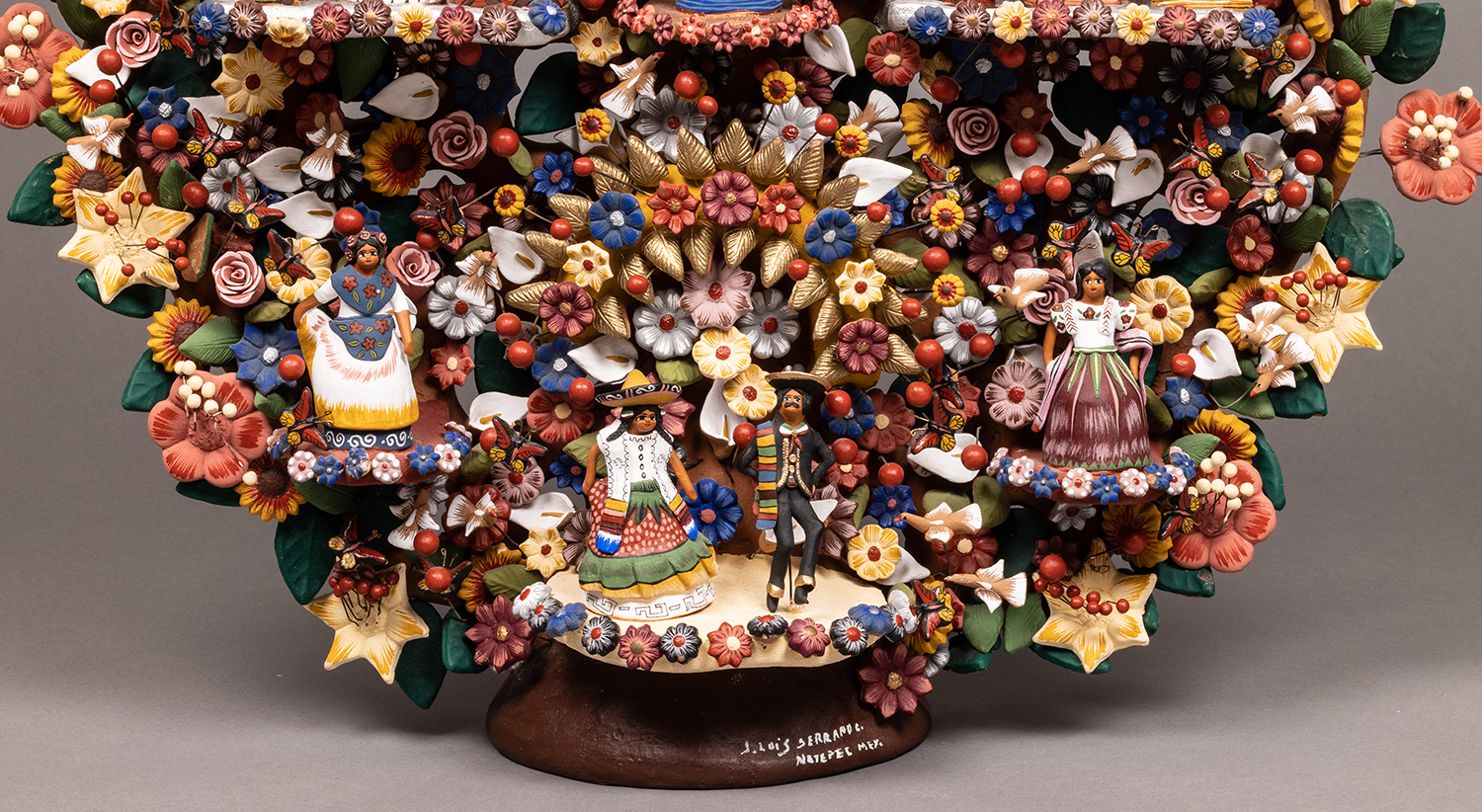 2022 41 Details1 Web