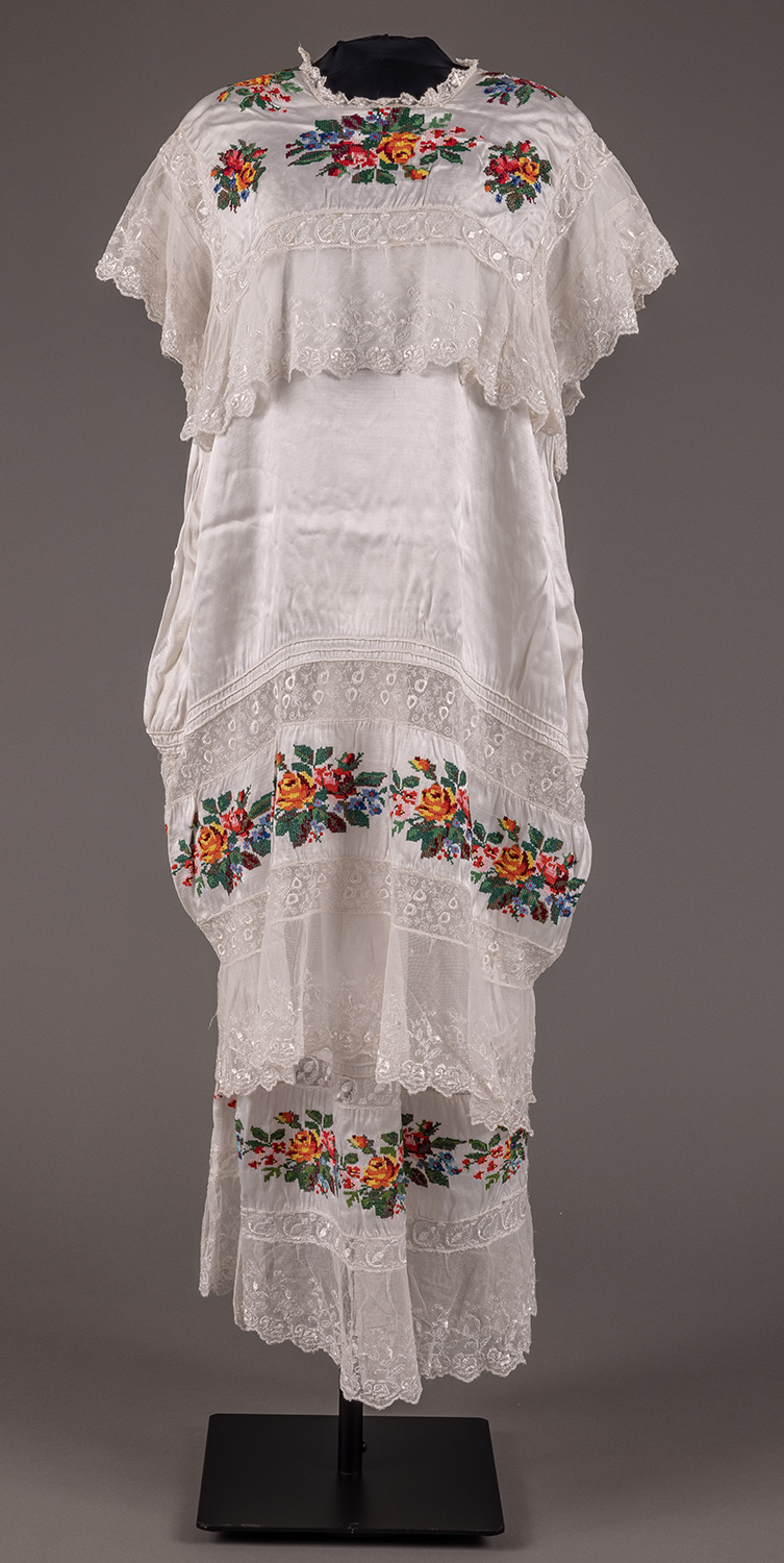 2017 15a B Front Web