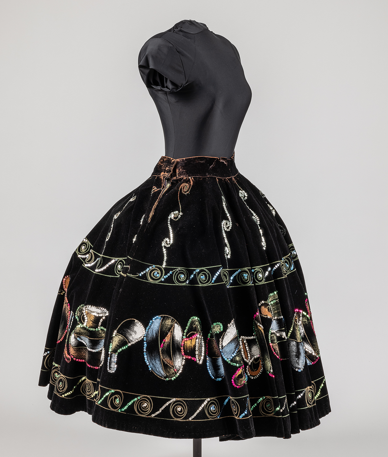 2014 28 Side2 Cropped Web