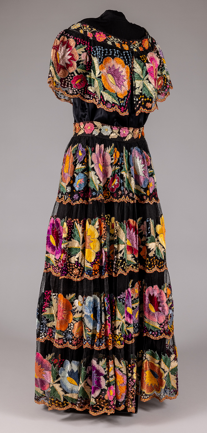 2006 102a C Side2 Web