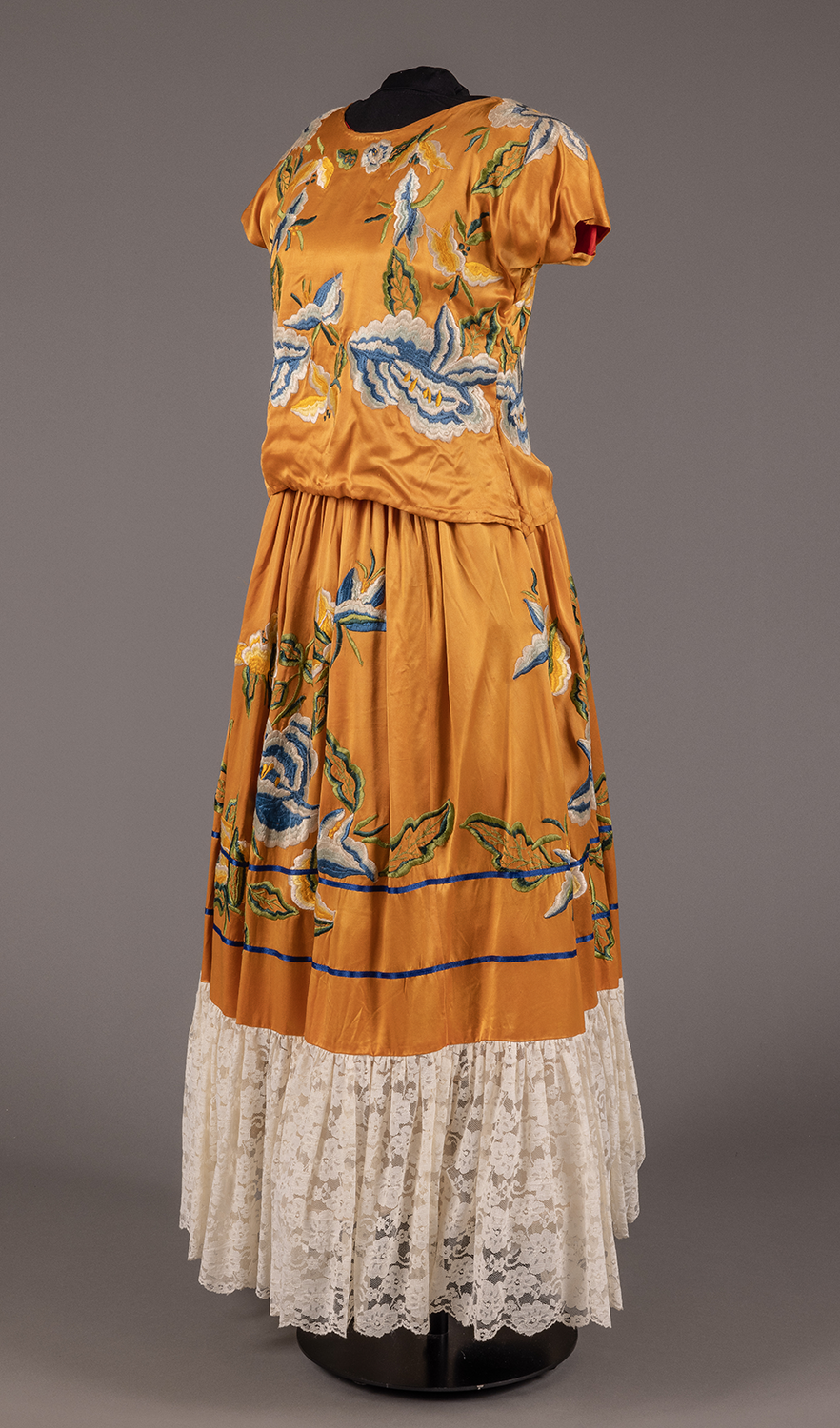 2014 25a B Side1 Web