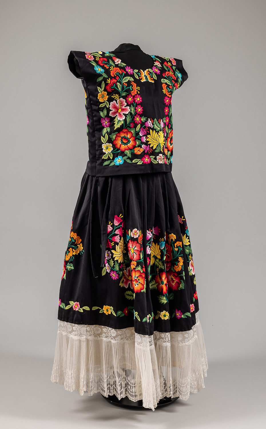 2014 48a B Side3 Web