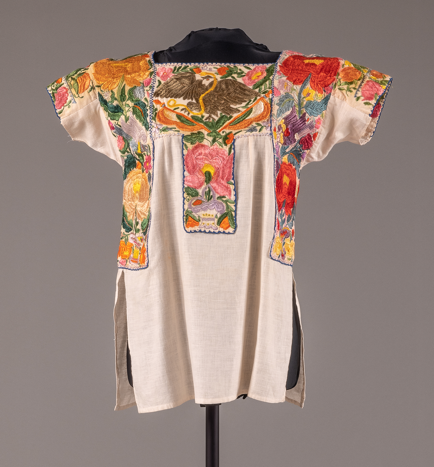 2014 32 Front Cropped Web