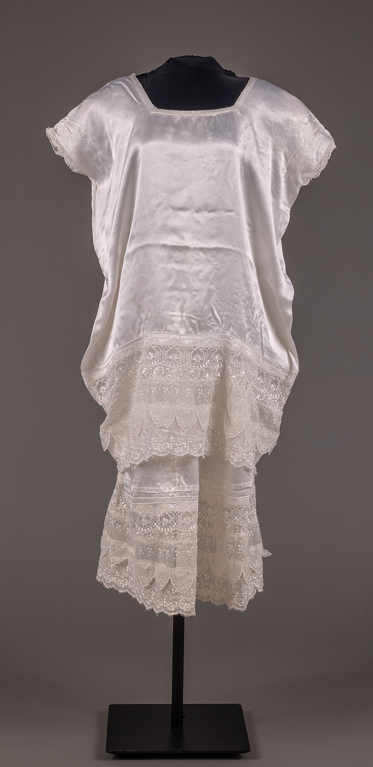 2017 16a B Front Web