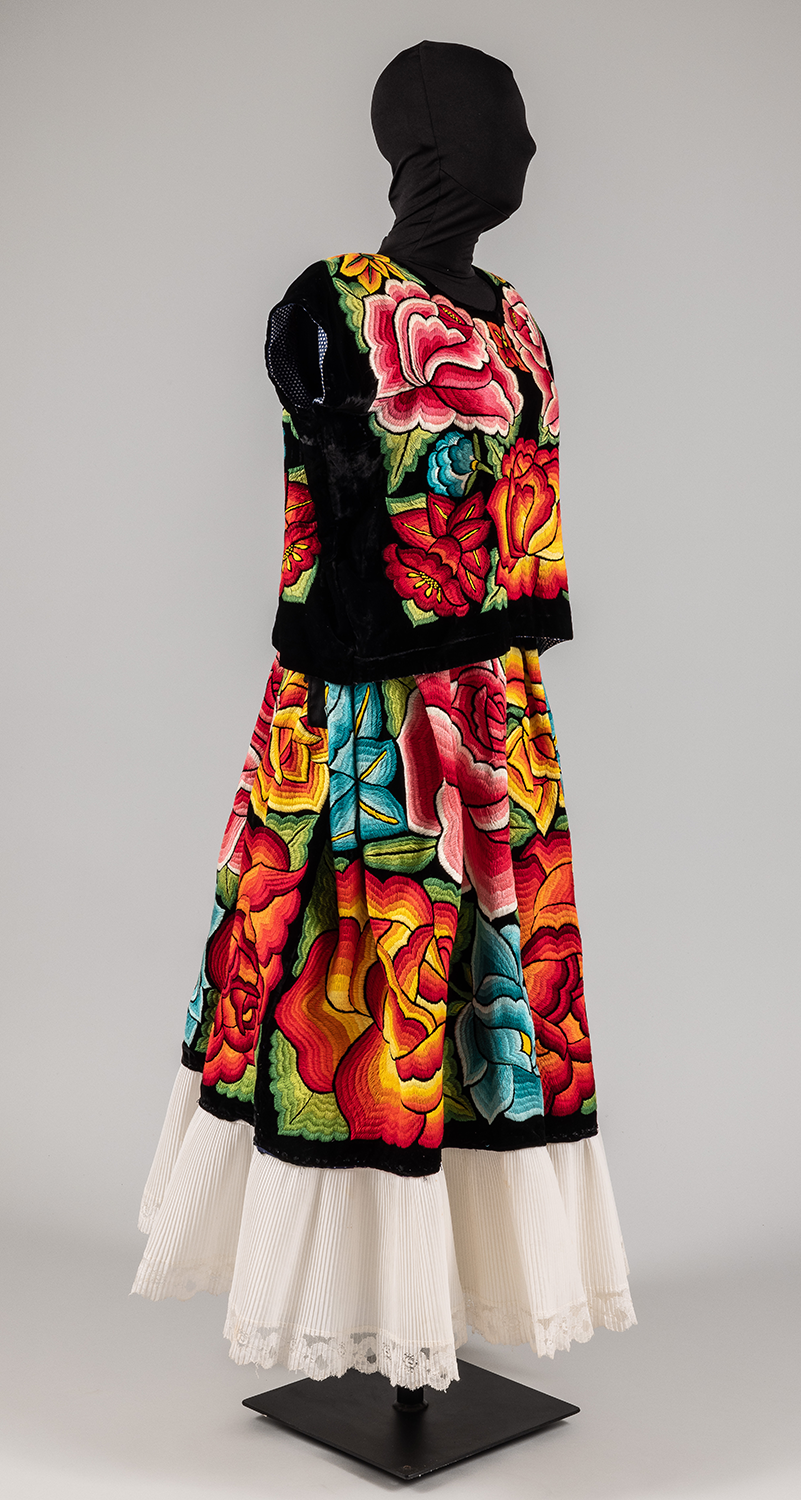 2014 50a B Side3 Web