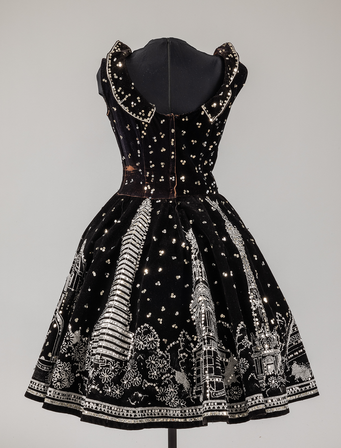 2014 36 Verso Cropped Web