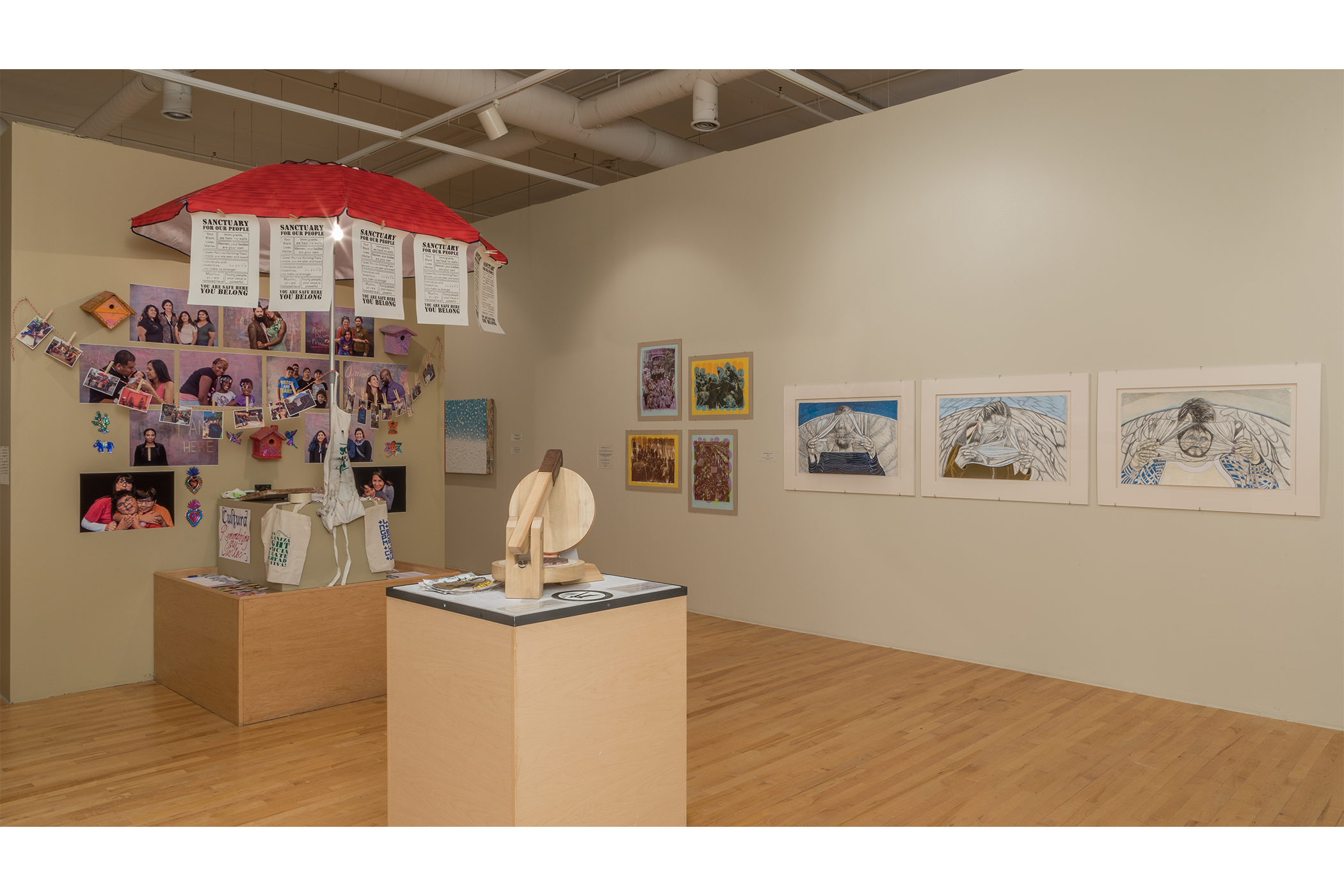 Gallery overview shot.