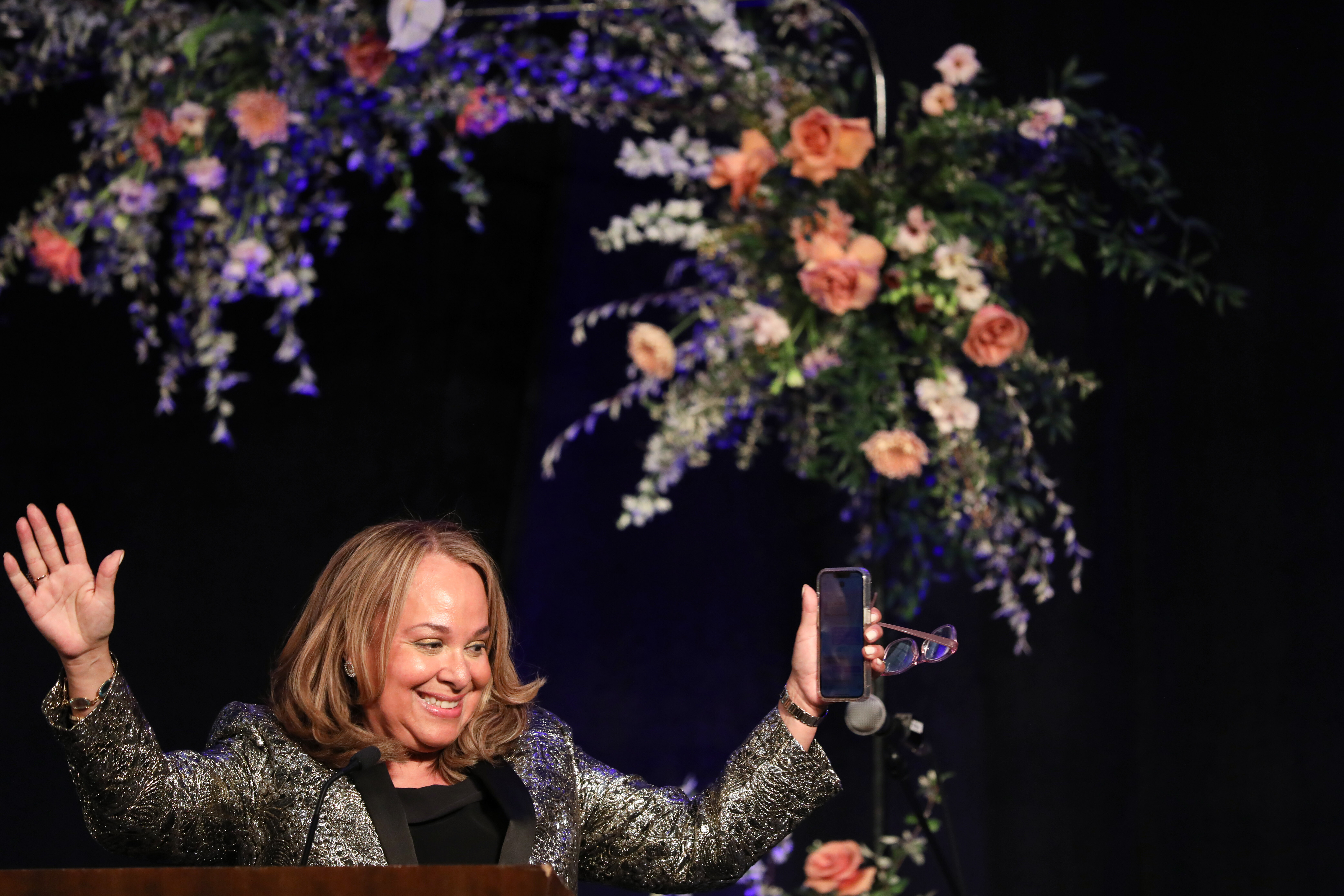 Adela Cepeda receives the Velasquez Award.