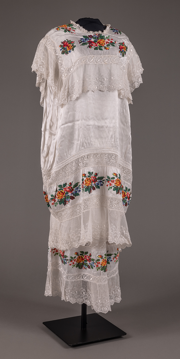 2017 15a B Side2 Web