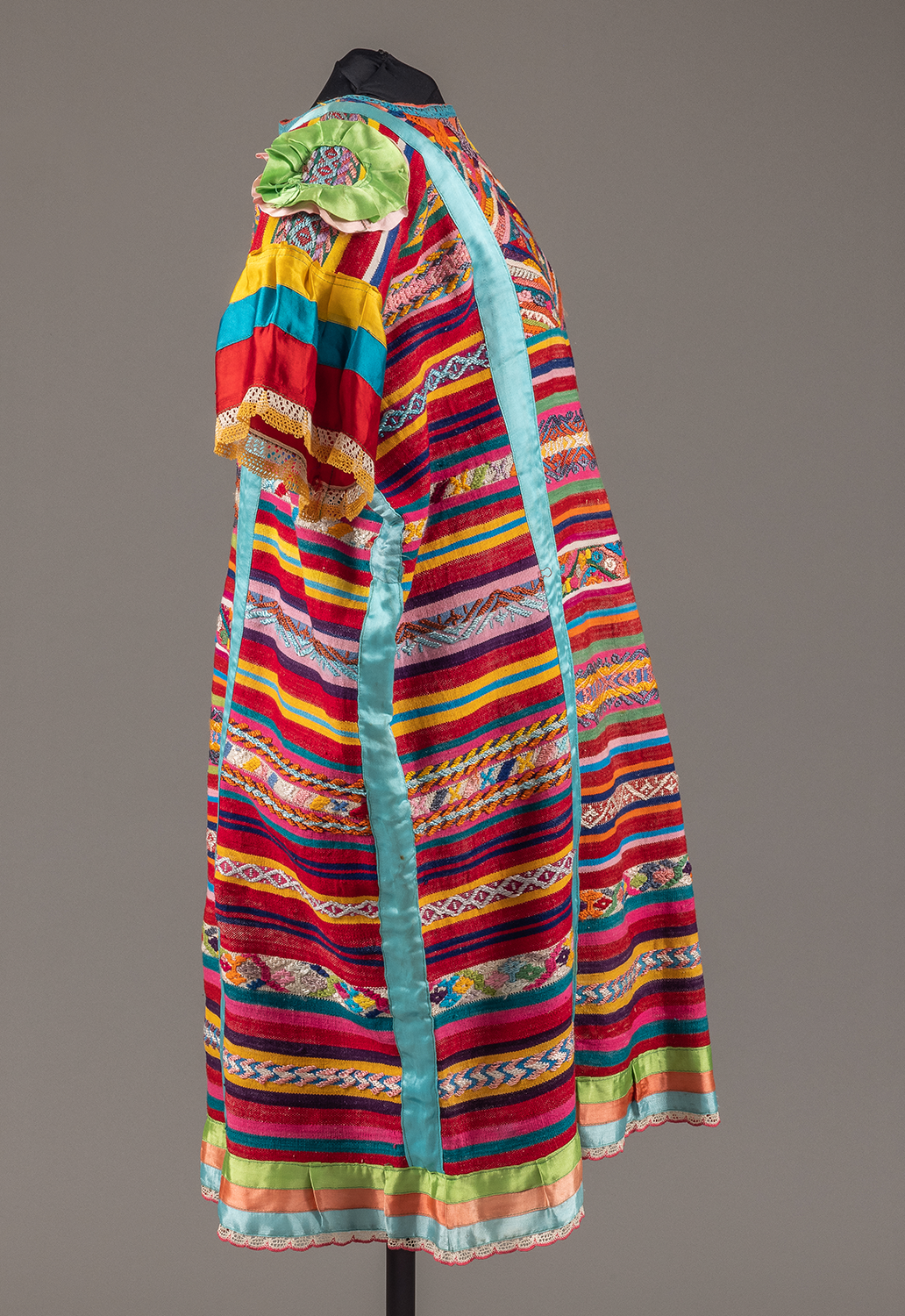 2014 24 Side3 Cropped Web