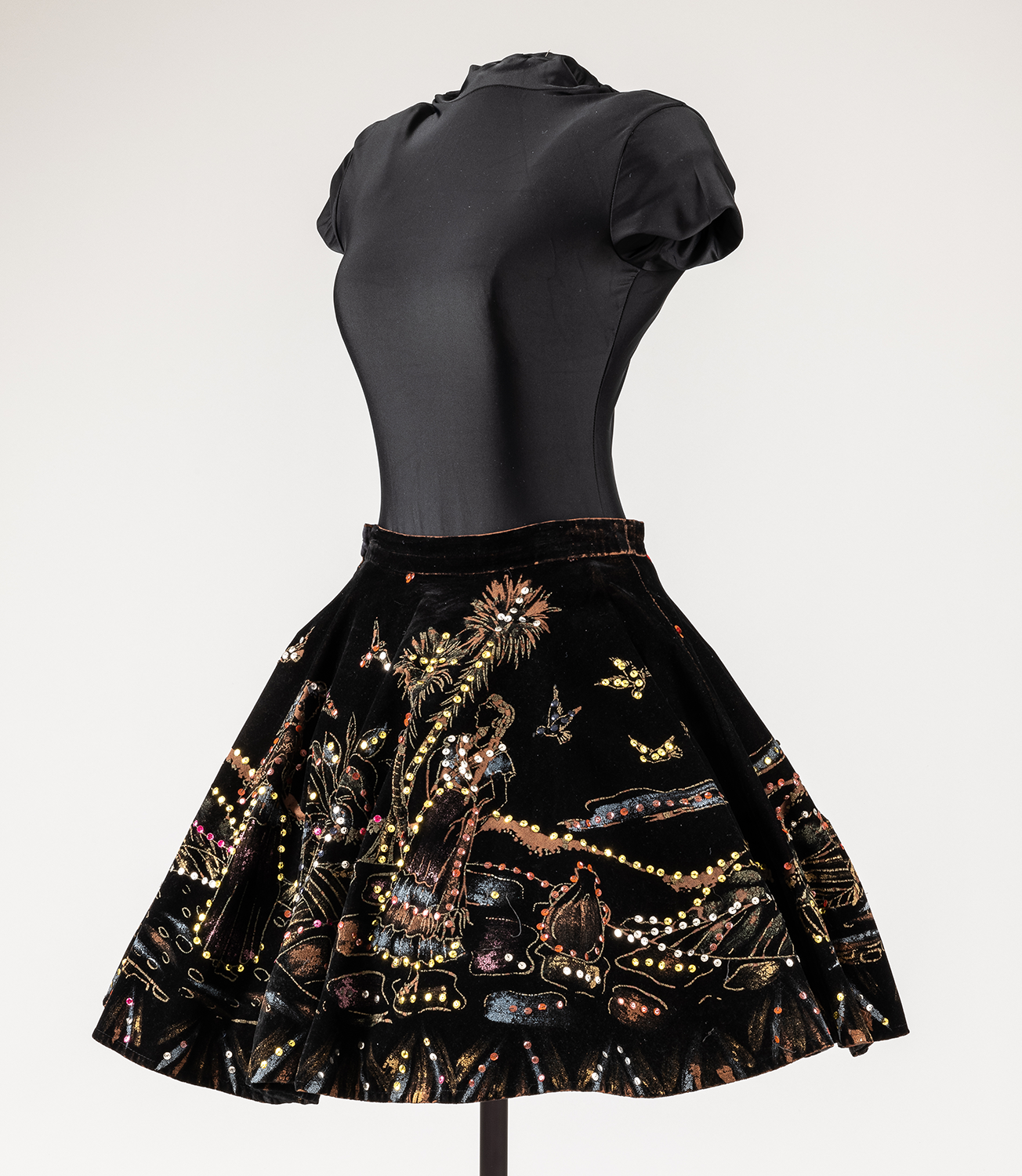 2014 37 Side1 Cropped Web