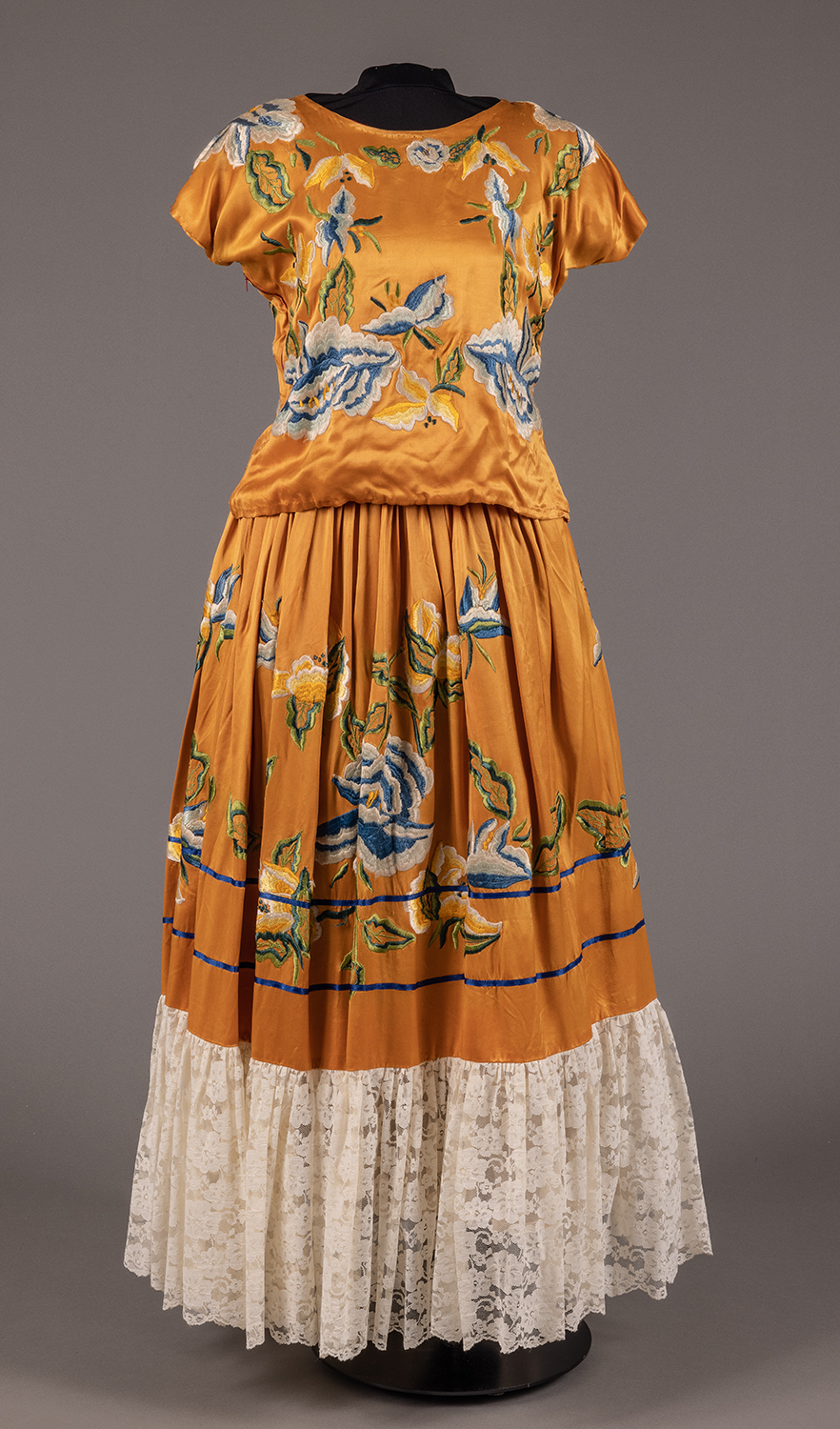 2014 25a B Front Web