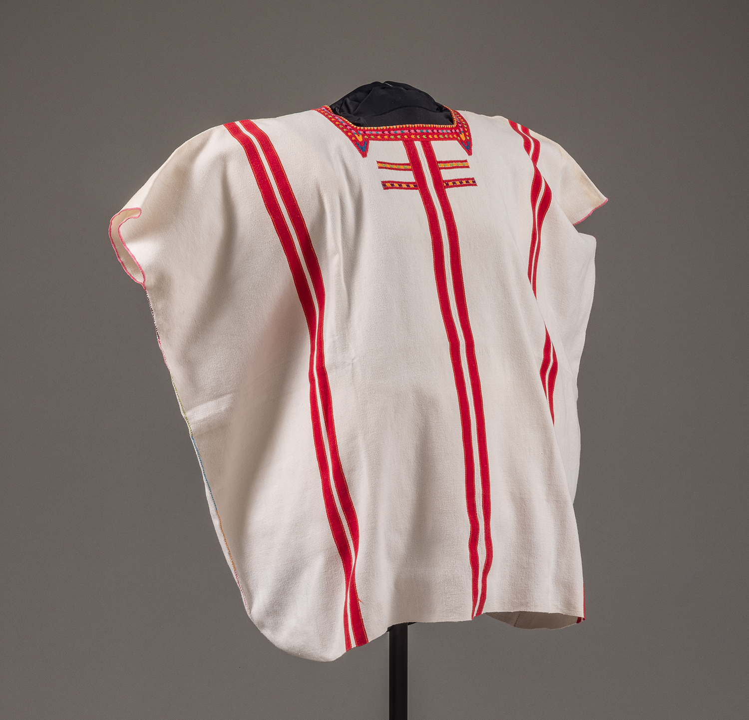 2017 14 Side2 Cropped Web